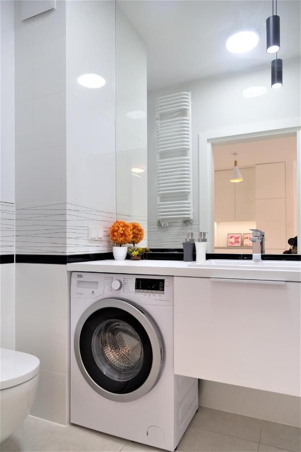Exclusive 2Br! Apartment In Center +Netflix +Gym Varsovia Exterior foto